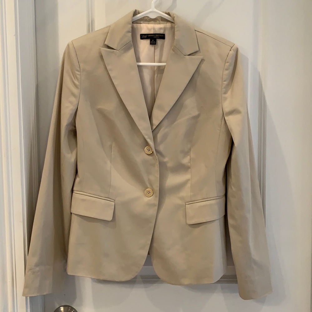 Tan Blazer - Brooks Brothers - Size 6